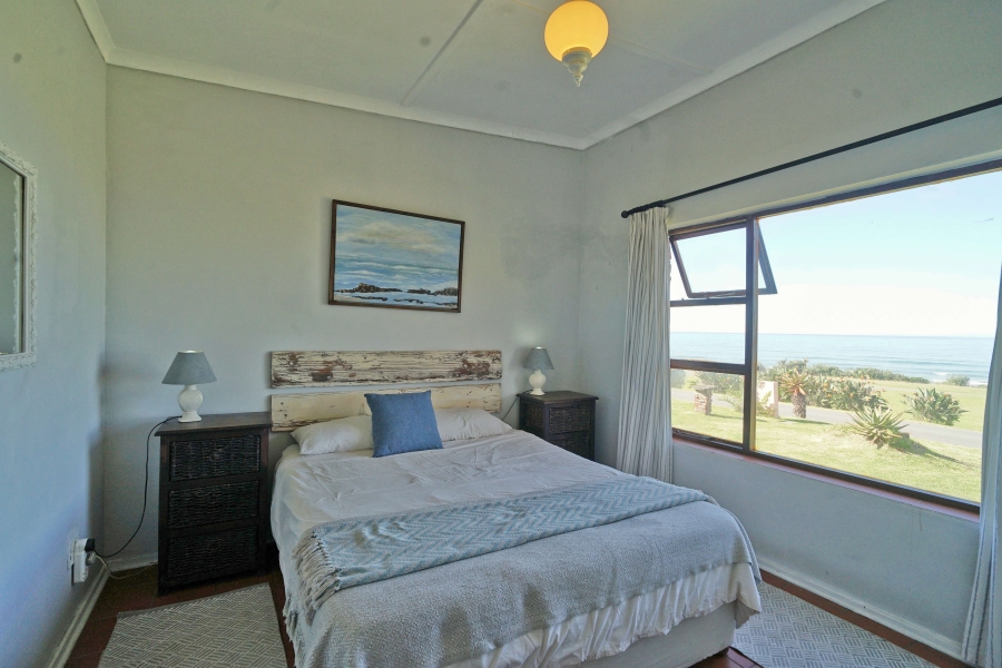 3 Bedroom Property for Sale in Winterstrand Eastern Cape